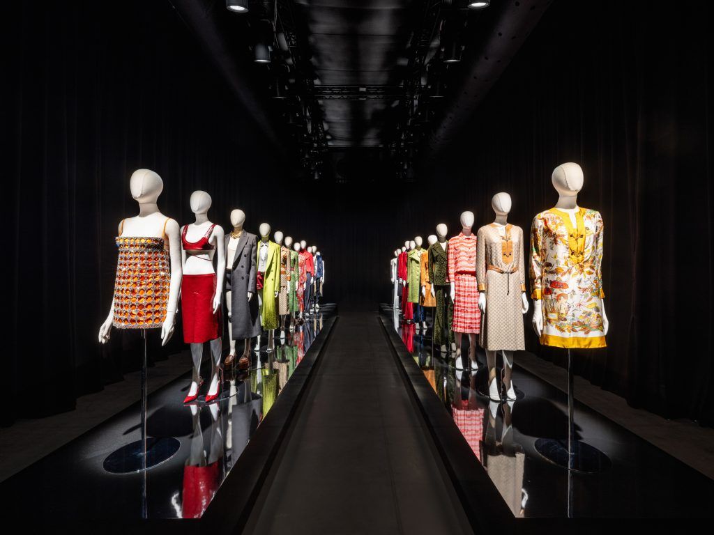 ร่วมเดินทางไปตามหน้าประวัติศาสตร์ 103 ปีของ Gucci ในนิทรรศการ Gucci Visions Bangkok