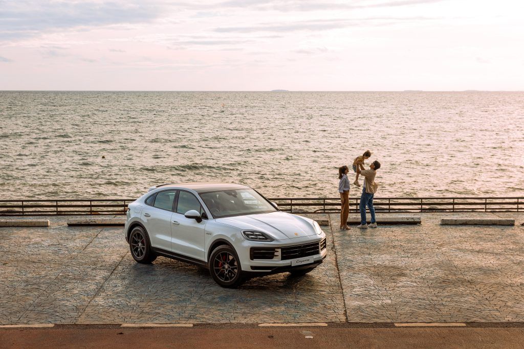 Cayenne S E-Hybrid Coupé ใหม่ประกอบอาเซียนกับราคาลดเป็นล้านเลยหรือพี่!