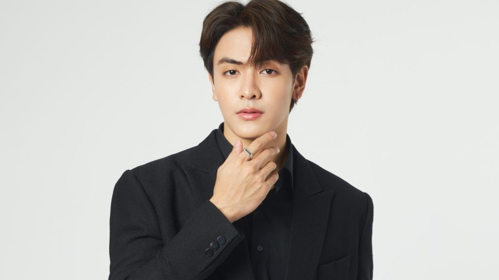 50 ICONS สาขา Idol “จุง-อาเชน ไอย์ดึน” ไอดอลมาแรงแห่งยุค