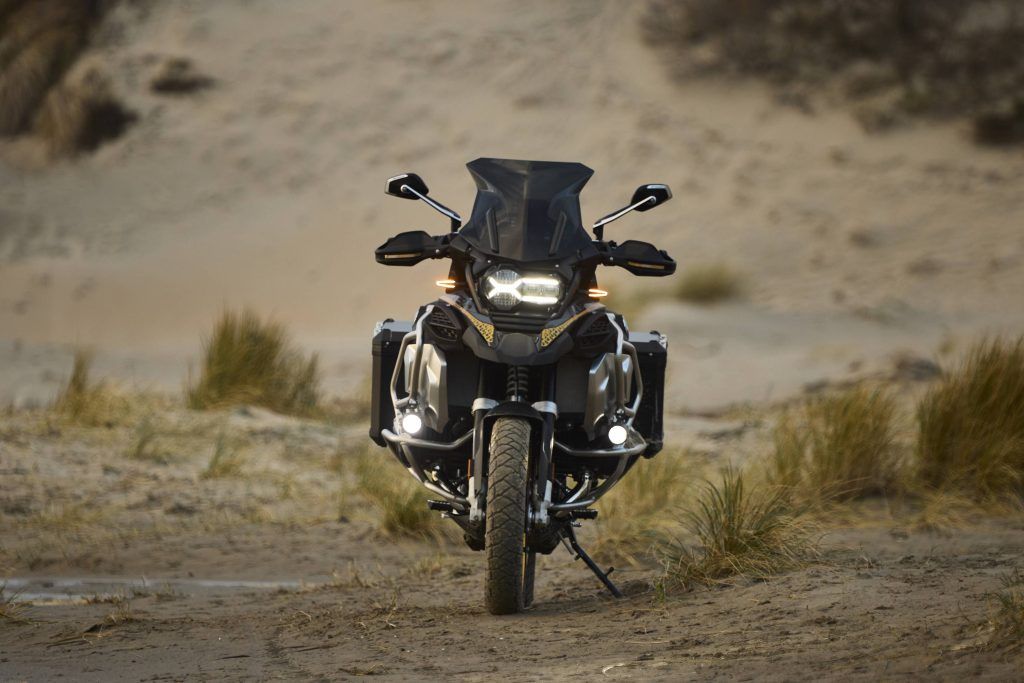 BMW R 1250 GS Adventure สุดยอดสองล้อขาลุย ออปชันถูกจริต