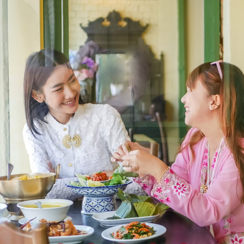10 ร้านอาหาร ภูเก็ต Bib Gourmand รสชาติแห่งเกาะไข่มุกอันดามัน มีที่ไหนบ้าง ?