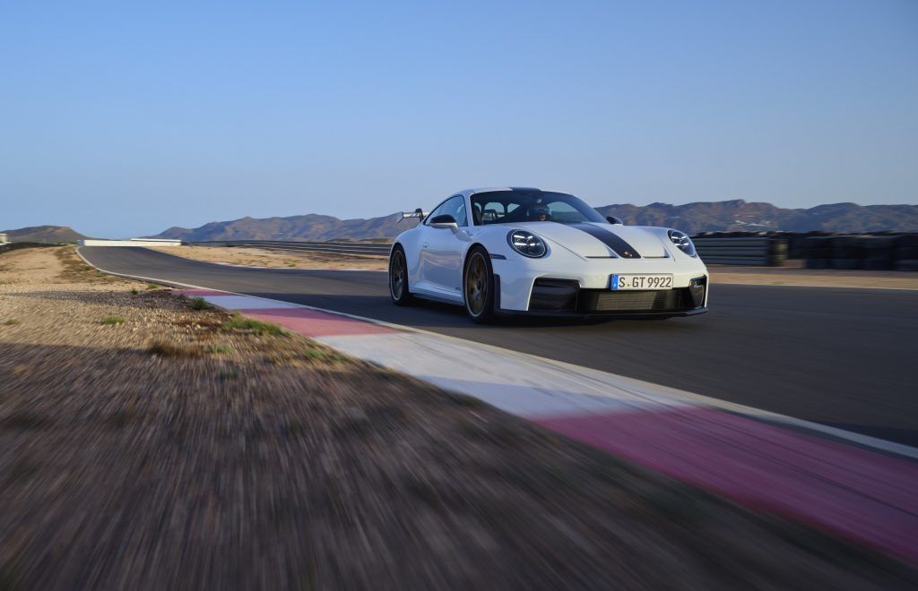 Porsche 911 GT3 เฉลิมฉลองครบรอบ 25 ปี ของจิตวิญญาณสนามแข่งสู่ท้องถนน