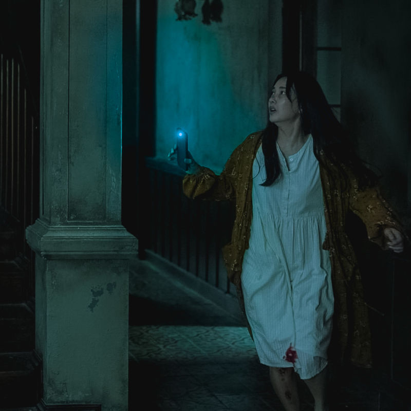 รีวิว อย่ากลับบ้าน ซีรีส์ไทยทาง Netflix พล็อตสุดล้ำ เซอร์ไพรส์ทุกตอน สุดยอดการแสดงโดย นุ่น วรนุช