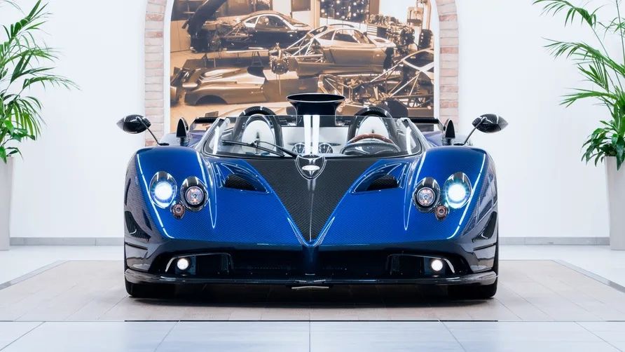 Pagani Zonda HP Barchetta – 17 ล้านเหรียญสหรัฐ (เงินไทย 543,150,000 บาท)
