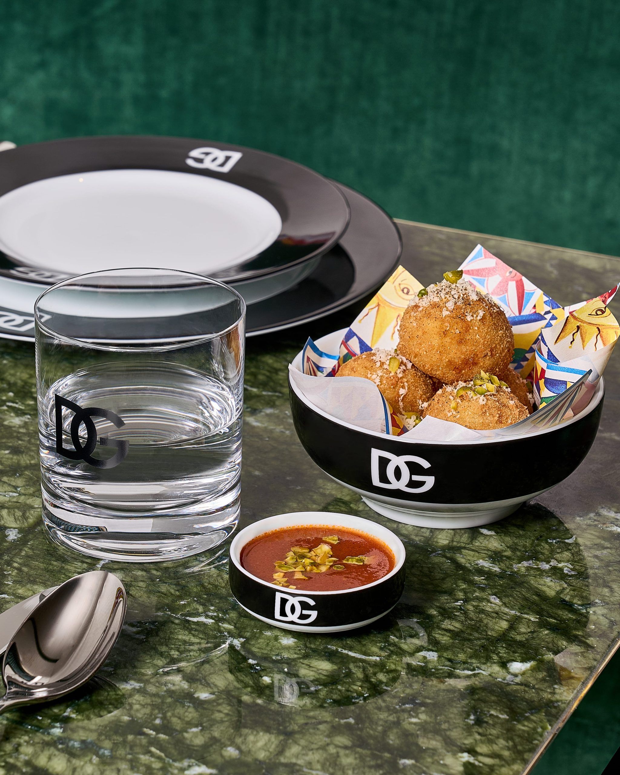 Dolce&Gabbana เปิดตัว DG Caffè แห่งแรกในกรุงเทพฯ ณ สยามพารากอน